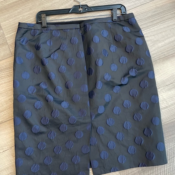 J. Crew Pencil skirt - Picture 2 of 2